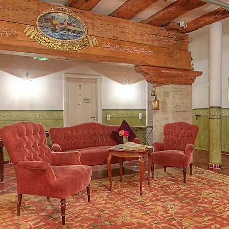 Orphée Andreasstadel Hotel